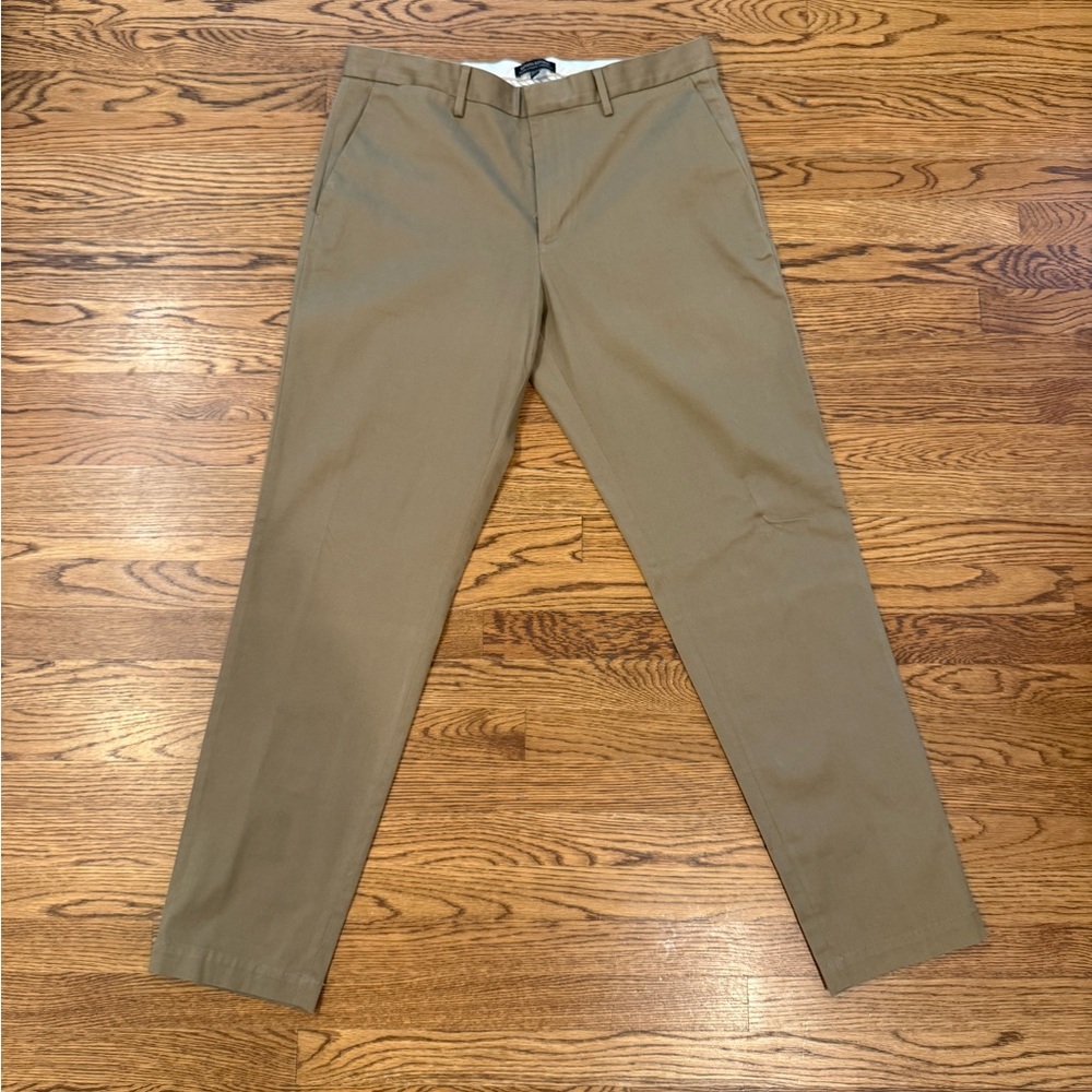 Banana Republic Men's Khaki Chinos